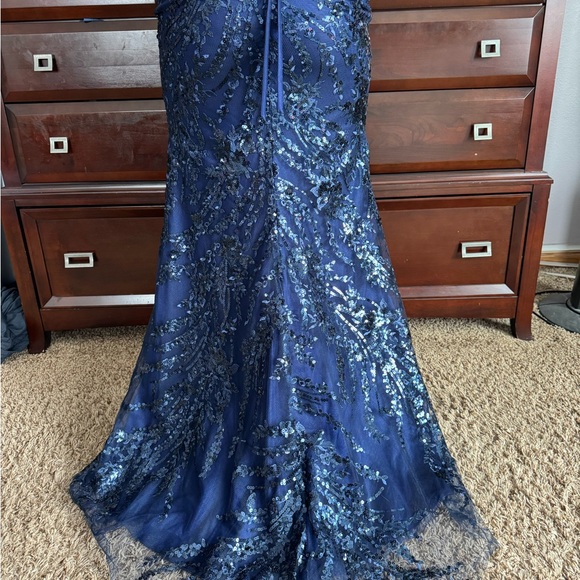 AVA PRESLEY Off the shoulder sweetheart sequin prom dress size 4 - Picture 5 of 6